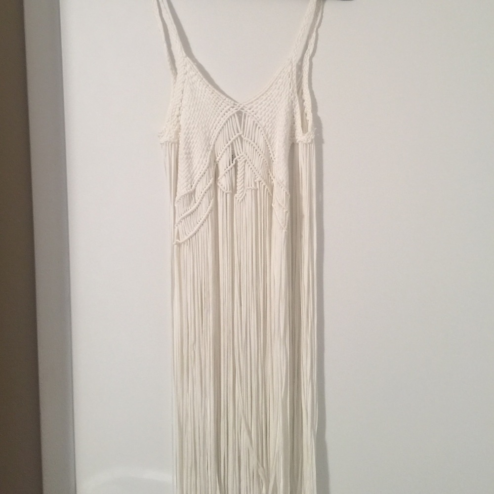 White Top With Hanging Strings - image 1